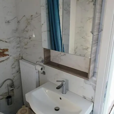 Sun, Sea & Zest, 100m To Beach! Gerakini