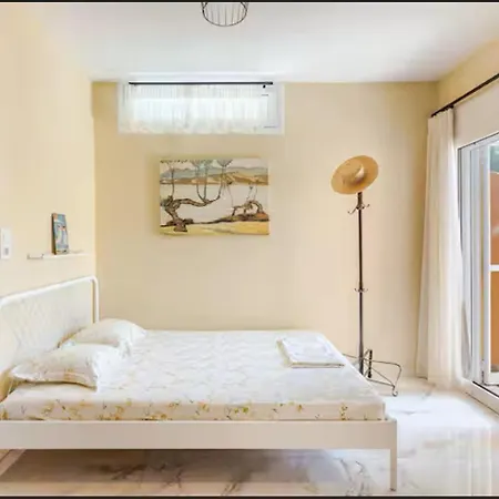 Sun, Sea & Zest, 100m To Beach! Appartamento Gerakini